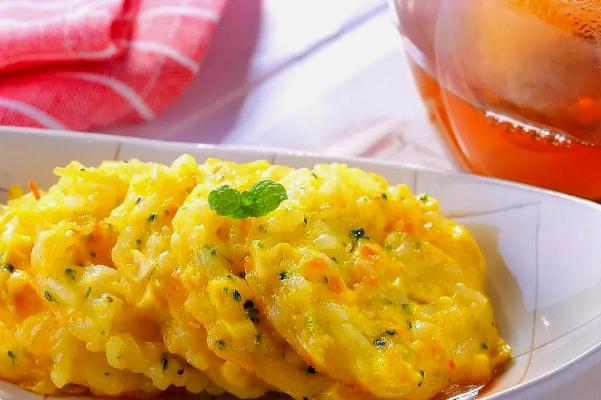 嬰兒添加輔食便秘的解決方法 嬰兒添加輔食的好處 嬰兒添加輔食便秘的解決方法 嬰兒添加輔食的好處