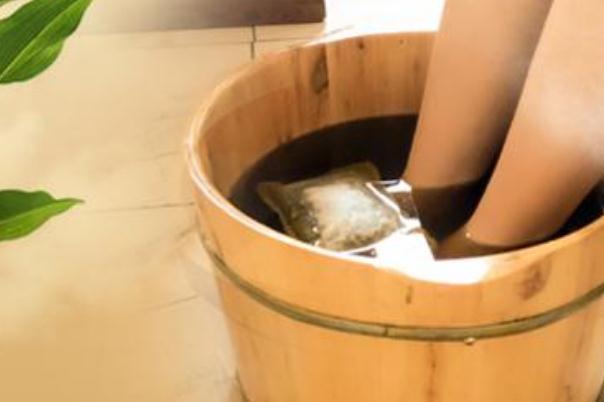 艾葉泡腳去體內濕氣嗎 艾葉泡腳能治腳氣嗎 艾葉泡腳去體內濕氣嗎 艾葉泡腳能治腳氣嗎
