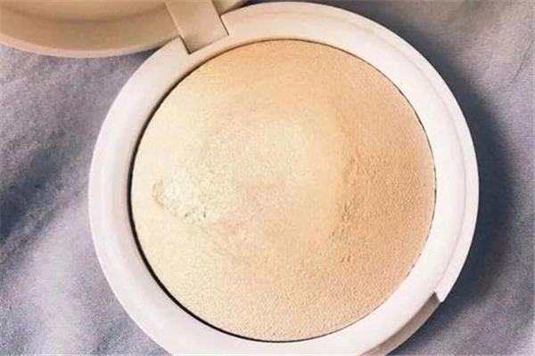 高光可以畫(huà)臥蠶嗎 高光可以用什么代替