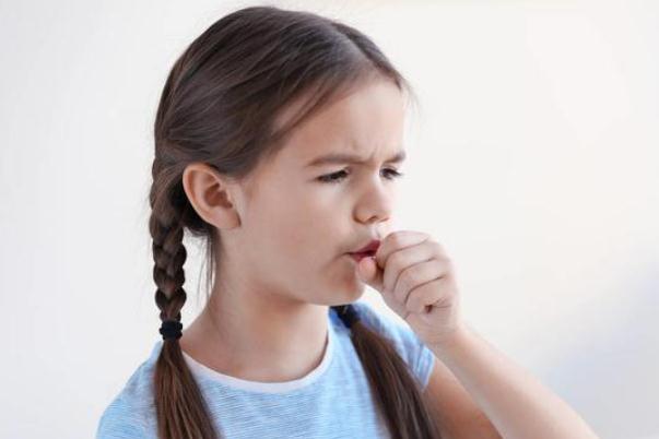 孩子咳嗽有黃痰屬于什么類型咳嗽 孩子咳嗽有鳴音 孩子咳嗽有黃痰屬于什么類型咳嗽 孩子咳嗽有鳴音