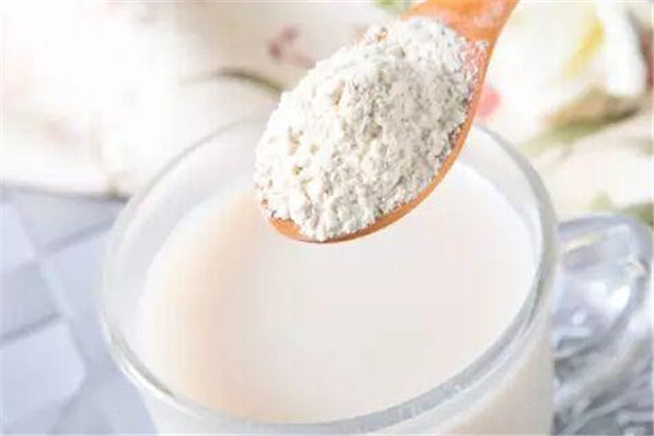 蛋白粉健身前喝還是健身后喝 蛋白粉什么時(shí)間喝效果最好