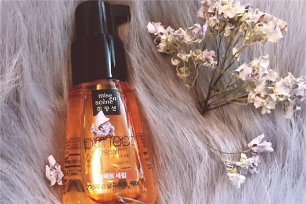 護(hù)發(fā)精油什么時(shí)候涂抹 護(hù)發(fā)精油濕發(fā)用還是干發(fā)用