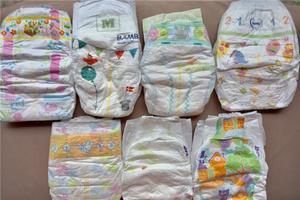 紙尿褲寶寶多大可以用 紙尿褲寶寶穿到多大 紙尿褲寶寶多大可以用 紙尿褲寶寶穿到多大