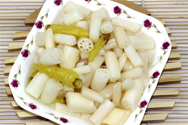 藕帶買回來(lái)要先用水泡嗎 藕帶買回來(lái)怎么處理