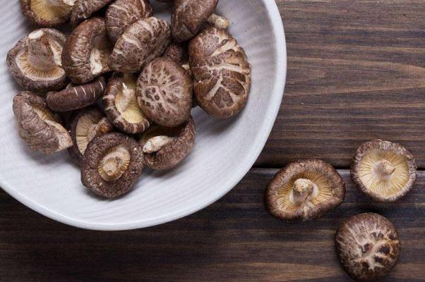 香菇有毒性嗎 新鮮香菇不過(guò)水有毒嗎