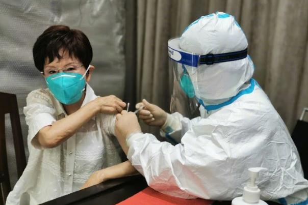 打新冠疫苗可以吃西瓜嗎 打完新冠疫苗忌吃發(fā)物嗎 打新冠疫苗可以吃西瓜嗎 打完新冠疫苗忌吃發(fā)物嗎