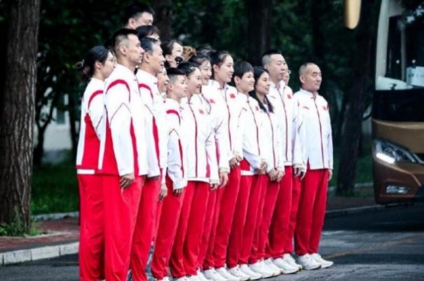 中國女籃正式出征奧運(yùn)會 目標(biāo)沖擊前四