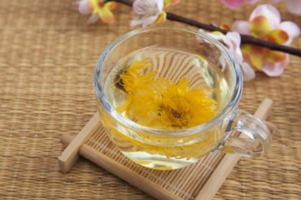 菊花茶會解藥性嗎 菊花茶會傷胃嗎