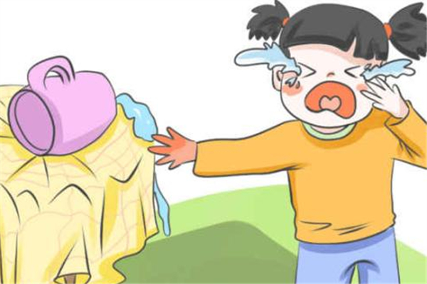 燙傷后冷水沖多久 燙傷后冷水沖完還是火辣辣的 燙傷后冷水沖多久 燙傷后冷水沖完還是火辣辣的