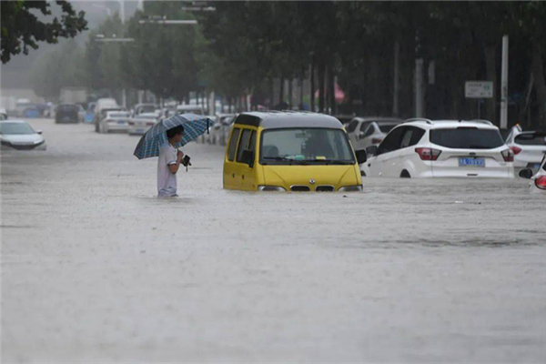 河南為何成為全國強(qiáng)降雨中心 大暴雨會把車淋壞嗎