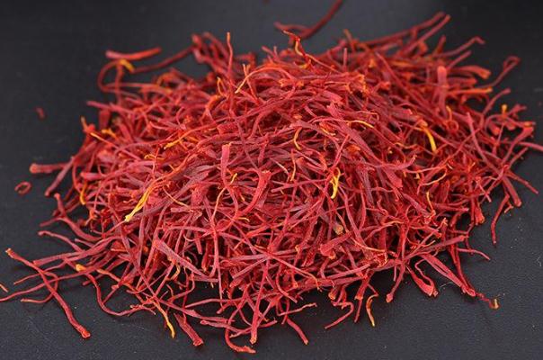 藏紅花一次泡幾根最好 藏紅花男人可以喝嗎 藏紅花一次泡幾根最好 藏紅花男人可以喝嗎
