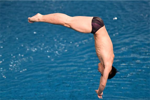 曹緣陳艾森男子雙人十米臺(tái)摘銀 跳水評(píng)判的標(biāo)準(zhǔn)是什么