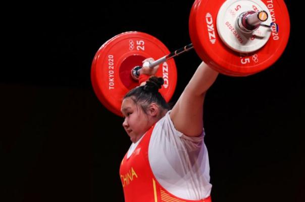 李雯雯舉重87公斤以上級奪冠 舉重的意義何在