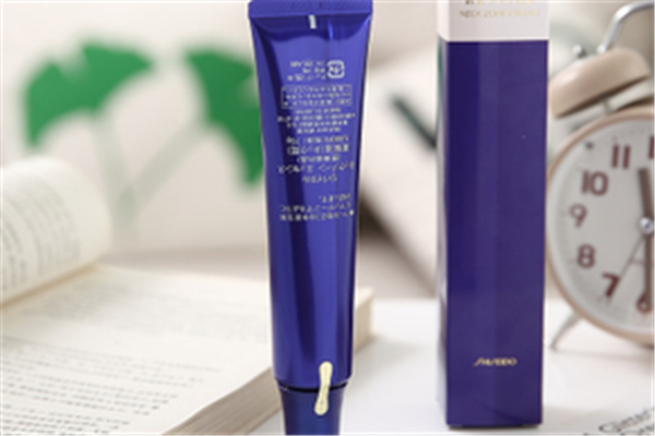 頸霜有必要單獨(dú)買嗎 頸霜有美白的效果嗎 頸霜有必要單獨(dú)買嗎 頸霜有美白的效果嗎