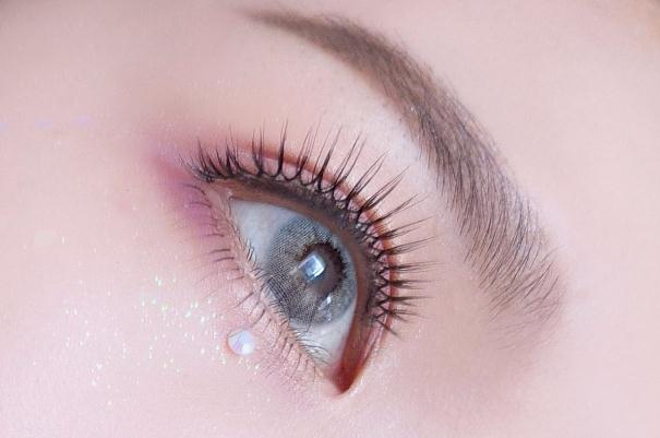 戴假睫毛對(duì)眼睛有害嗎 假睫毛會(huì)傷害真睫毛嗎