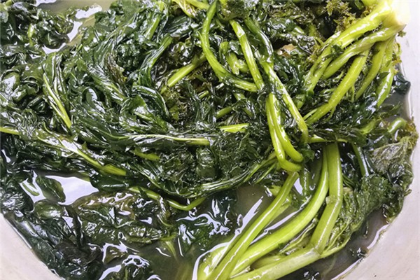 腌雪里紅一斤放多少鹽 腌雪里紅鹽放少了怎么辦 腌雪里紅一斤放多少鹽 腌雪里紅鹽放少了怎么辦