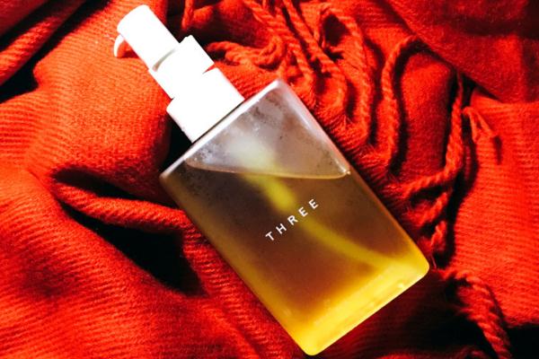 卸妝油有礦物油好嗎 為什么卸妝油解凍后白色沉淀物 卸妝油有礦物油好嗎 為什么卸妝油解凍后白色沉淀物