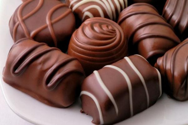 巧克力會(huì)不會(huì)發(fā)胖 不吃飯吃巧克力會(huì)胖嗎
