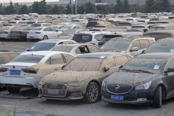 被鄭州暴雨淹沒(méi)的車后來(lái)都怎樣了 暴雨來(lái)臨要注意什么