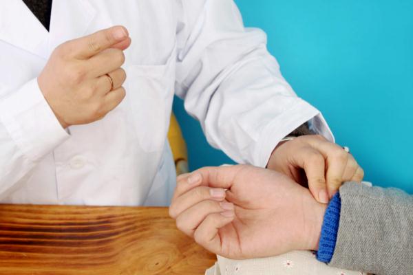 把脈是動脈還是靜脈 把脈是左手還是右手 把脈是動脈還是靜脈 把脈是左手還是右手