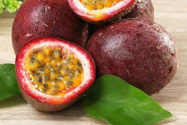 百香果蜂蜜水功效 百香果蜂蜜水怎么做 百香果蜂蜜水功效 百香果蜂蜜水怎么做