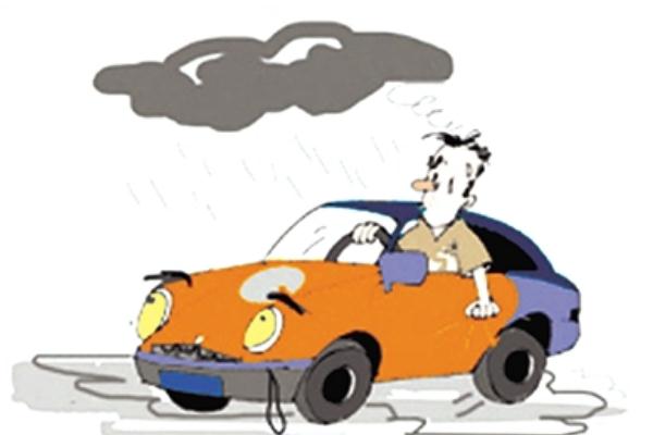 鄭州發(fā)暴雨預(yù)警后車停滿高架 暴雨應(yīng)急自救常識