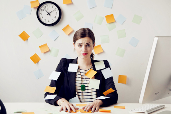 男子地鐵摔一臉血醒來(lái)說(shuō)我要上班 上班族的職業(yè)病有哪些 男子地鐵摔一臉血醒來(lái)說(shuō)我要上班 上班族的職業(yè)病有哪些