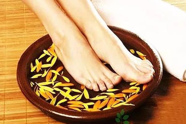 中藥泡腳會影響喂奶嗎 中藥泡腳孕婦可以泡嗎