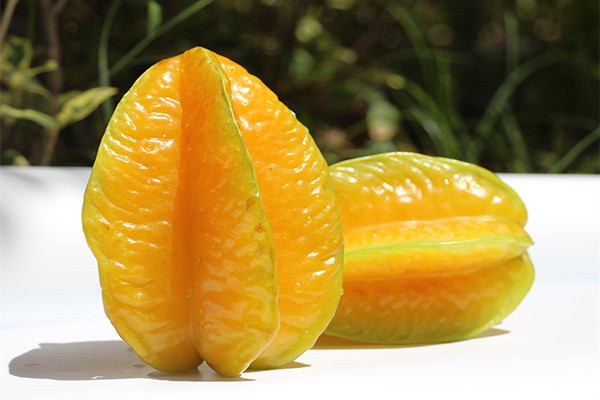 楊桃需要放冰箱嗎 楊桃需要?jiǎng)兤? alt=