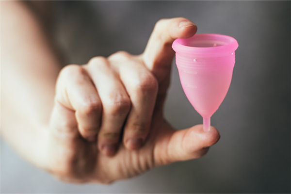 月經(jīng)杯會(huì)破壞膜嗎 月經(jīng)杯是怎么用的啊