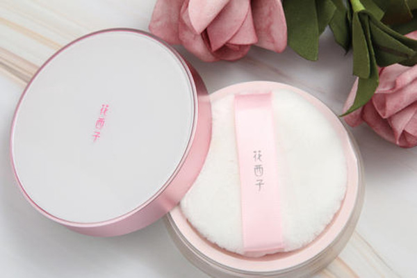花西子玉容養(yǎng)膚氣墊怎么樣 花西子玉女桃花輕蜜粉怎么用 花西子玉容養(yǎng)膚氣墊怎么樣 花西子玉女桃花輕蜜粉怎么用