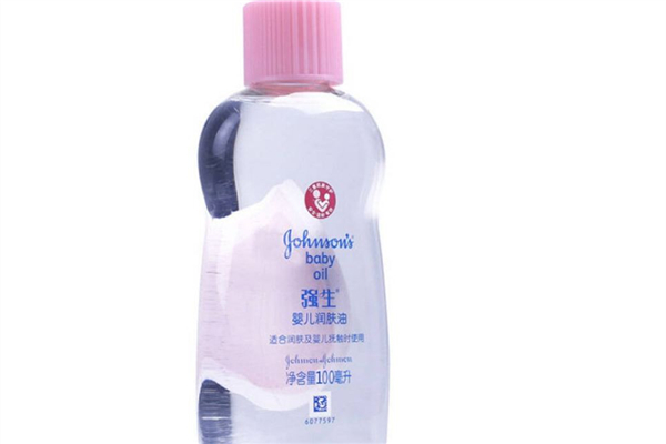 強(qiáng)生潤膚油可以去黑頭嗎 強(qiáng)生潤膚油的妙用 強(qiáng)生潤膚油可以去黑頭嗎 強(qiáng)生潤膚油的妙用