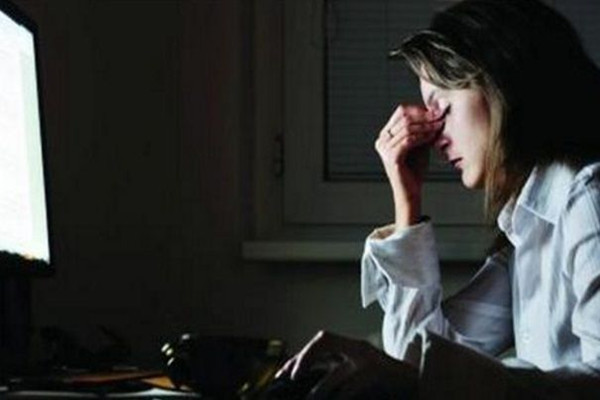 經(jīng)常熬夜能減肥嗎 經(jīng)常熬夜會抑郁嗎 經(jīng)常熬夜能減肥嗎 經(jīng)常熬夜會抑郁嗎