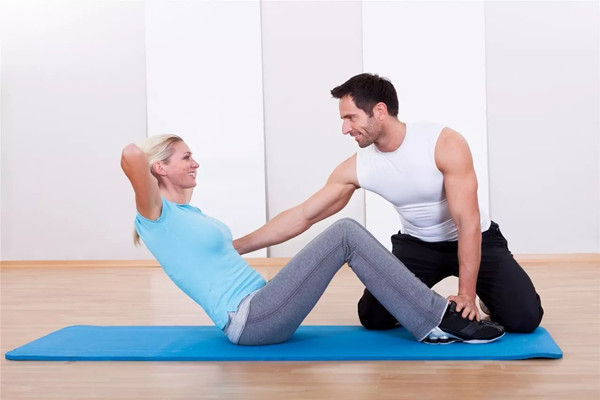 卷腹是無氧運動嗎 卷腹運動有什么好處 卷腹是無氧運動嗎 卷腹運動有什么好處