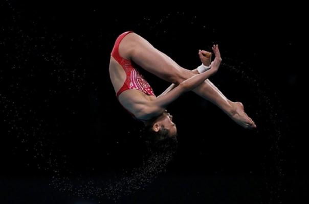 跳水的泳池有多深 跳水的分數(shù)怎么算