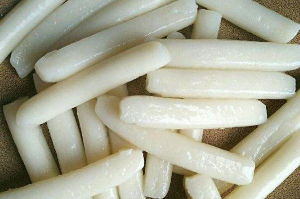 年糕要用水泡嗎 年糕要煮多久才熟 年糕要用水泡嗎 年糕要煮多久才熟