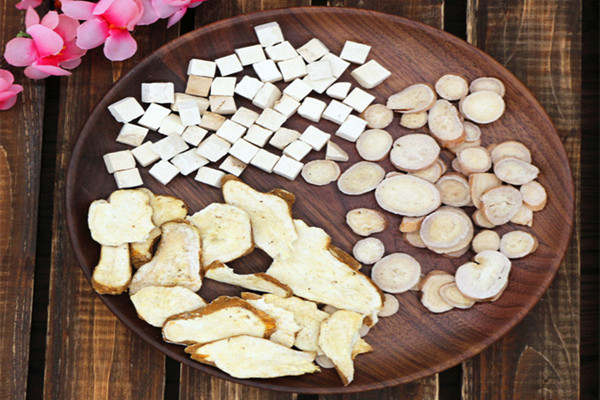 白術孕婦可以吃嗎 孕婦吃白術對胎兒有影響嗎 白術孕婦可以吃嗎 孕婦吃白術對胎兒有影響嗎