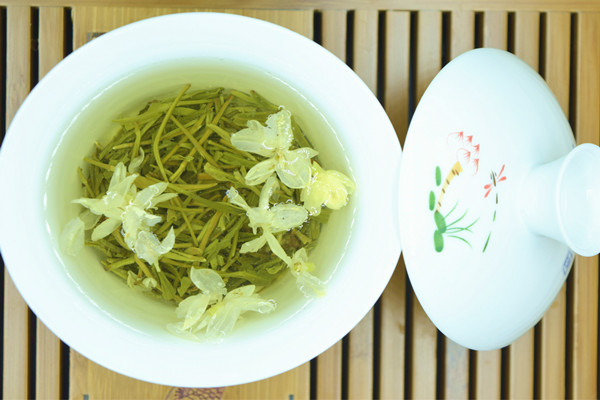 茉莉花茶會(huì)上火嗎 茉莉花茶排毒嗎 茉莉花茶會(huì)上火嗎 茉莉花茶排毒嗎