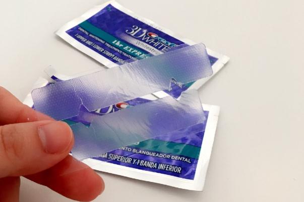 美白牙貼會損傷牙釉質(zhì)嗎 美白牙貼有導(dǎo)致疼痛的副作用