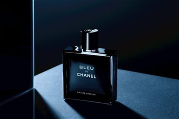 男士香水哪款好聞?dòng)殖志?男士香水哪款最受歡迎