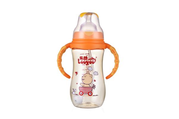 奶瓶要準(zhǔn)備幾個 奶瓶要用到幾歲