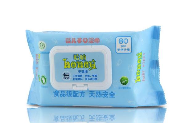 嬰兒濕巾要準(zhǔn)備多少 嬰兒濕巾能用溫水泡嗎 嬰兒濕巾要準(zhǔn)備多少 嬰兒濕巾能用溫水泡嗎