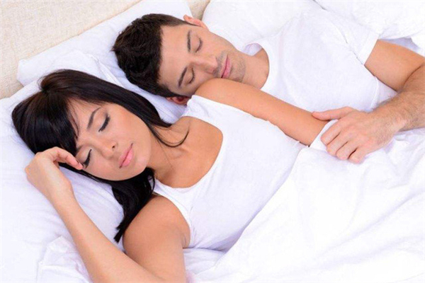 安全期同房出血是怎么回事 安全期同房避孕套破了會不會懷孕 安全期同房出血是怎么回事 安全期同房避孕套破了會不會懷孕