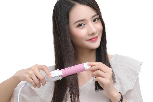 卷發(fā)棒對頭發(fā)傷害大嗎 卷發(fā)棒傷頭發(fā)怎么辦