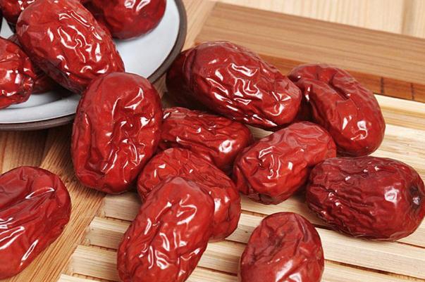 棗子的營養(yǎng)價(jià)值和功效 棗子吃了有什么好處和壞處