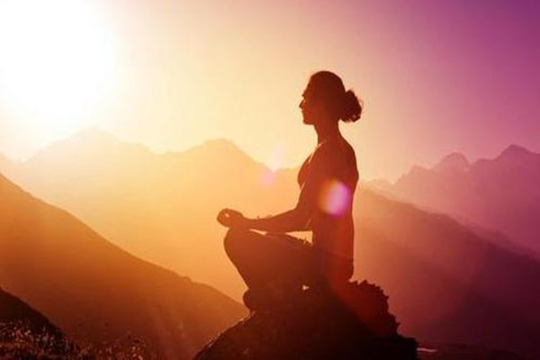 打坐多長(zhǎng)時(shí)間合適 打坐的最佳時(shí)間是幾點(diǎn)