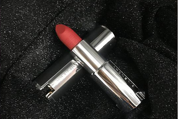 紀(jì)梵?？诩t最火色號(hào) 紀(jì)梵?？诩t的寓意