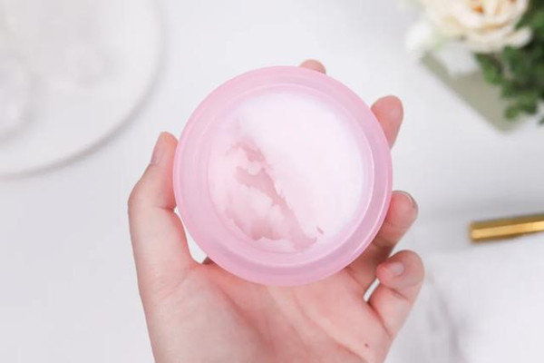 卸妝膏能天天用嗎 卸妝膏能當洗面奶嗎 卸妝膏能天天用嗎 卸妝膏能當洗面奶嗎