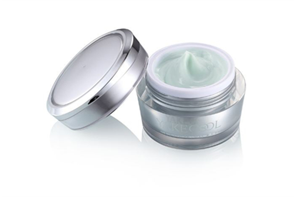 晚霜在護(hù)膚的第幾步用 晚霜在面膜之前還是面膜之后用 晚霜在護(hù)膚的第幾步用 晚霜在面膜之前還是面膜之后用