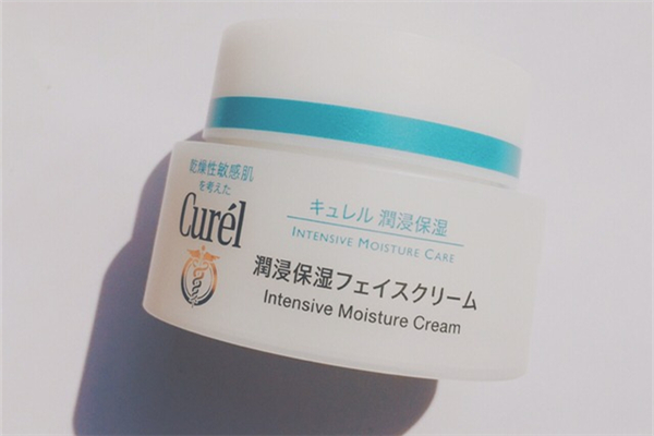 珂潤面霜有修復的功效嗎 珂潤面霜修復紅血絲嗎 珂潤面霜有修復的功效嗎 珂潤面霜修復紅血絲嗎